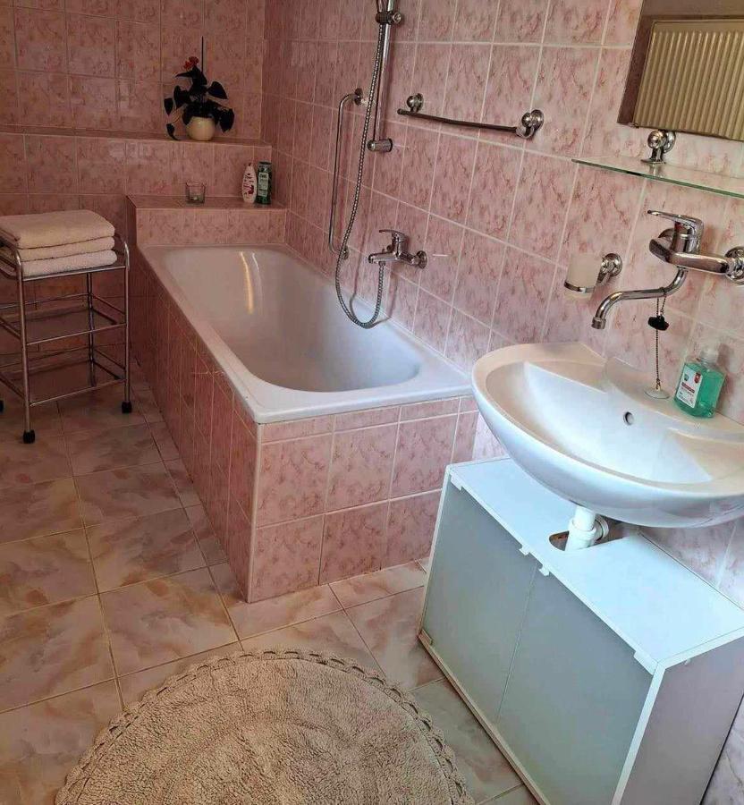 Apartman Pod Maliarkou Vychodna Exterior photo